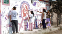 Ecatepec, Mex.- Con pinta de bardas, graffitis, performances, testimonios, monólogos y poemas, más de 300 personas de 10 colonias de Ecatepec pusieron en marcha el Concurso de Campañas Comunitarias Contra […]
