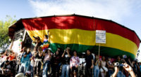 Miles de citadinos se congregaron para ver a Evo Morales, presidente de Bolivia, quien tras visitar al Hemiciclo a Juárez en la Alameda pasó por Coyoacán para alertar que la […]