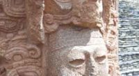 El Instituto Nacional de Antropología e Historia (INAH) descifró fragmentos escultóricos con jeroglíficos en la zona arqueológica de Toniná, Chiapas, e informó que corresponden a un gobernante maya que hasta […]