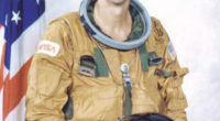 Bill Lenoir, antiguo astronauta de la NASA, falleció el 28 de agosto, a causa de un  accidente de bicicleta que le provocó diversos daños en la cabeza. Lenoir contaba con […]
