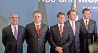 Enrique Peña Nieto, con la formalidad que le es habitual, anunció la integración de un grupo de trabajo para la realización de tareas propias del proceso de cambio de gobierno. […]
