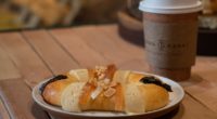 No dejes de probar la deliciosa Rosca de Reyes de Tierra Garat. Mantequilla, azúcar y vainilla son alguna de las esencias que hacen característico el sabor de esta rosca de reyes. […]
