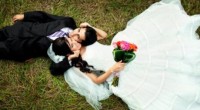 Existen muchas cosas que una novia debe preparar para organizar la boda de sus sueños, desde el lugar y el estilo, hasta su alimentación y cuidados de la piel para […]