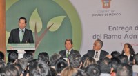 El gobernador del Estado de México, Eruviel Ávila Villegas, entregó recursos de los Programas del Ramo Administrativo 20 y Desarrollo Social, Ejercicio 2012, por más de 500 millones de pesos, […]