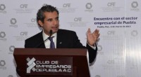 El director general de la Comisión Federal de Electricidad (CFE), Enrique Ochoa Reza, al participar en el foro: “Oportunidades y desafíos del sector energético en México 2015”, realizado en Puebla, […]